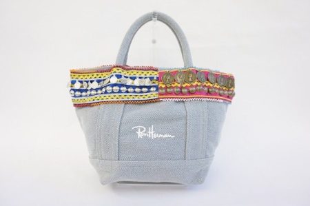 バッグに配されたコインがレトロな雰囲気を醸し出す。ロンハーマンのトートバッグを買取しました。