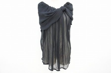 繊細で幻想的なデザインが美しい。マウリツィオペコラーロのシルク半袖ブラウスを買取しました