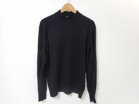 ミステリアスな雰囲気と余裕を感じさせてくれる、ワイズ for menのセーターを買取しました。