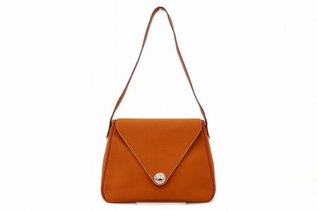 デイリーに使える高級バッグ！エルメスのクリスティーヌを買取しました