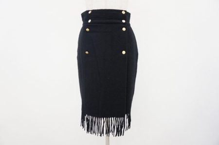 女性にとって永遠に憧れのブランド。シャネルのフリンジスカートを買取しました