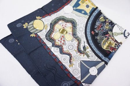 世界中の女性の憧れ！オシャレな着こなしに一枚は持っていたい。エルメスのスカーフを買取しました