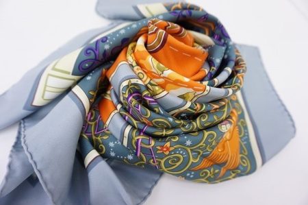 インテリアアイテムとしても大人気！誰もが憧れるエルメスのスカーフを買取しました