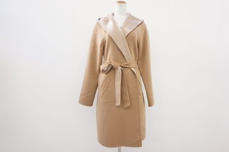 リッチな風合いと肌触りが魅力のプライムガーデンのカシミヤ100％コート