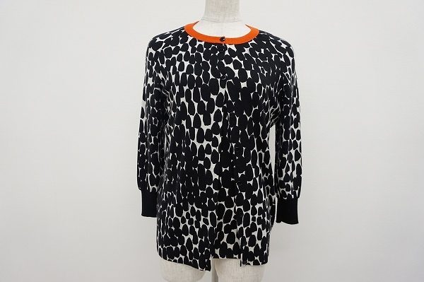 キュートなドット柄に夢中。グッチのカシミア100パーセントのアンサンブルを買取しました