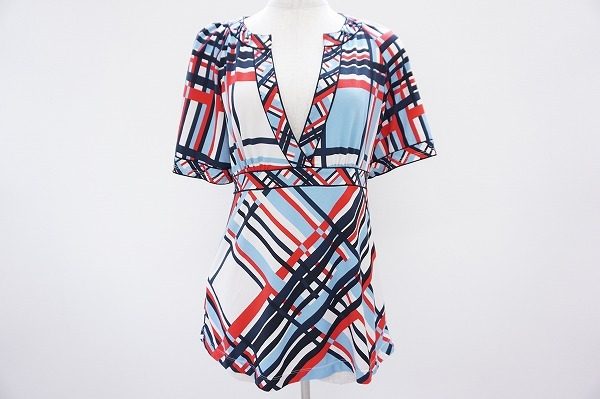 ビーシービージーマックスアズリアのカットソー買取 鮮やかなチェックがキュートで爽やか。