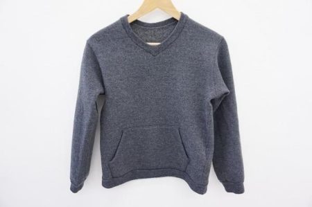 オフのコーディネートをラフにおしゃれに。コムデギャルソンのトレーナーを買取いたしました