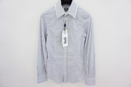 D&Gのメンズ向けシャツを買取り致しました。縦ストライプがシンプルながらも素敵。