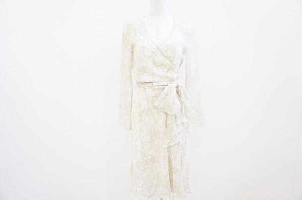 気品あふれる個性的なデザインが素敵。アナイの大人っぽいワンピースを買取りました