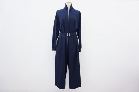 カジュアルになり過ぎないワイズのスタイリッシュなオールインワン ネイビーを買い取りました