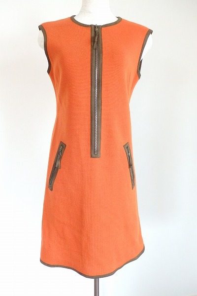 気品も清潔感も大事だけど、それでも攻めたい時に。フォクシーのワンピースを買取しました。