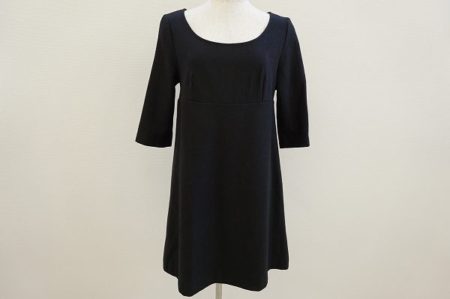 シルエットにこだわった１枚！エストネーションのダークカラーワンピースを買取しました