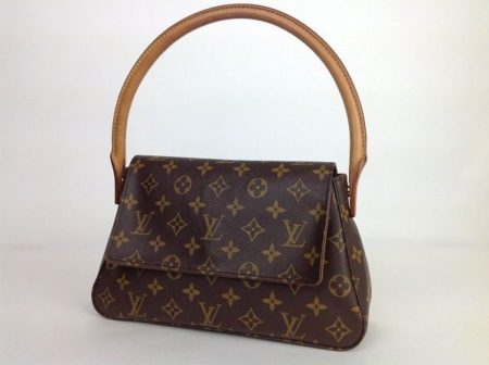 ちょっとしたお出かけもおしゃれに。華奢なルイ・ヴィトンのミニルーピングバッグを買取しました