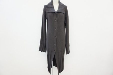 ワードローブに加えやすい万能アイテム！フェンディのロングカーディガンを買取しました