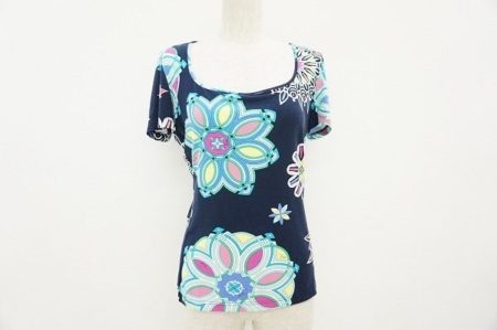 カラフルなデザインがエミリオプッチらしい。夏にぴったりなカットソーを買取しました
