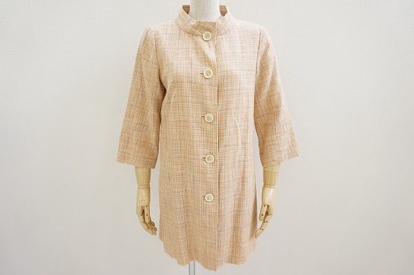 細かいところまでこだわりが感じられる。イエナのレディースコートをお売り頂きました