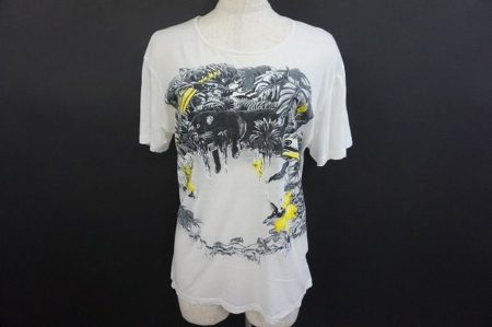 ファッションの枠を超えた芸術的作品。バレンシアガのレディース向けカットソーを買取しました