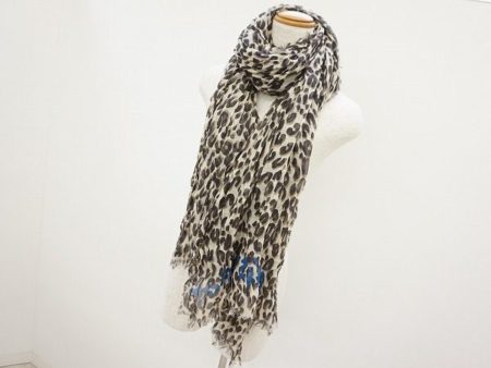 おしゃれのスパイスとして大活躍しそうな予感。ルイヴィトンのエトール・レオパードストールをお売り頂きました