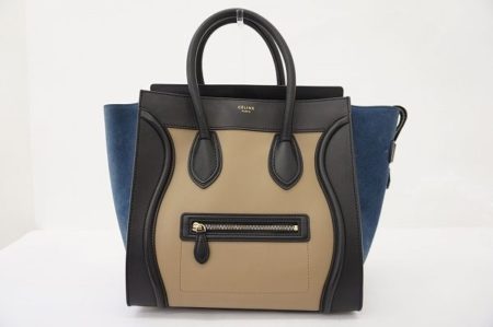 青×ブラウンで知的な大人の女性を演出。セリーヌのアイコンバッグ、ラゲージミニを買取しました