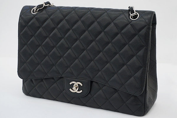 チェーンショルダーバッグの最上位!シャネルのデカマトラッセをお売り頂きました