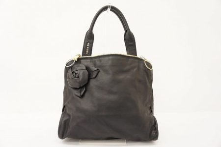 バラがラグジュアリー感を演出！気品あふれるポールカのハンドバッグをお売り頂きました