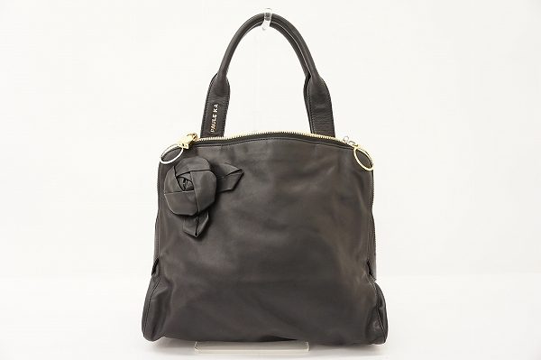 バラがラグジュアリー感を演出！気品あふれるポールカのハンドバッグをお売り頂きました