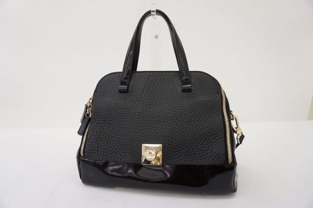 ちょっとハードな印象。今話題沸騰中のブランド、フルラのバッグをお売り頂きました