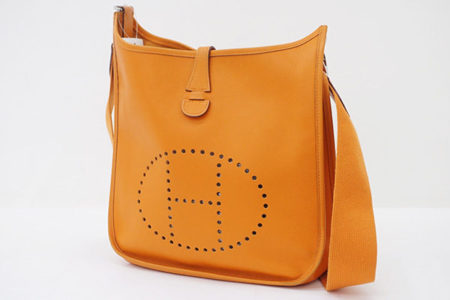 一生物のショルダーバッグ、エルメスのエブリン2PMをお売り頂きました