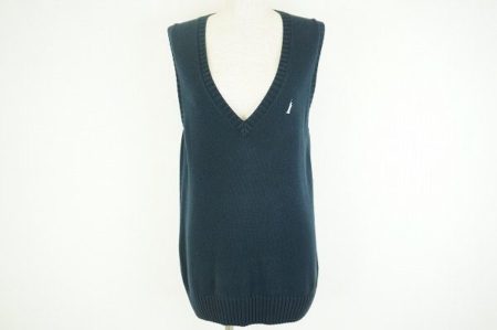 上品なスクールガールスタイルに。イーストボーイのコットンベストをお売りいただきました