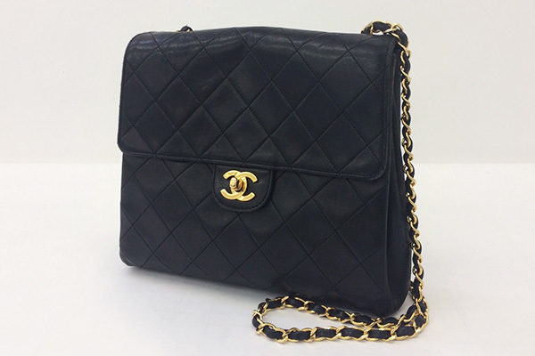 是非クローゼットに仲間入りを。永遠のマストバイ、シャネルのマトラッセをお売り頂きました