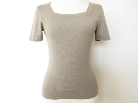 素材にシルクも使われている。ロートレアモンの大人っぽいカットソーを買取しました