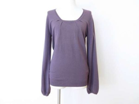 シンプルなデザインと美しいフォルムが女性らしい。マレーラのカットソーをお売り頂きました