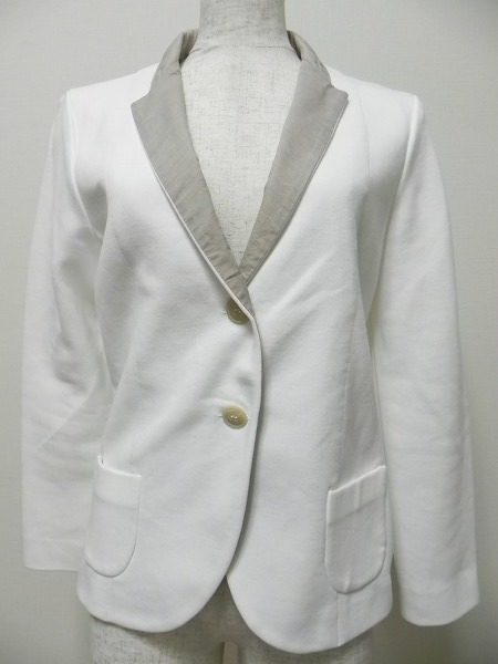 配色がオシャレで個性的なのに普段使いしやすい。ファビアナフィリッピのジャケットを買取しました