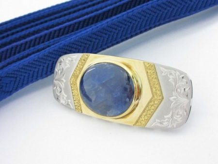 和装をもっと艶やかに！大粒サファイアが目を引くプラチナ＆ゴールドの帯留めをお売り頂きました