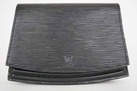 イイモノはいつまでもイイモノ。ルイヴィトンのウエストポーチ「ティルシット」をお売り頂きました