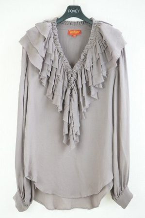 計算された"クセ"がたまらない！ヴィヴィアンウエストウッドのブラウスを買取しました