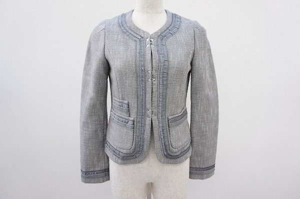 デイリーにもフォーマルにも。華やかなバナナリパブリックのツイードジャケットをお売り頂きました