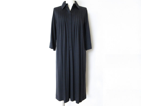 シックでアーティスティック。アマカのブラックロングワンピースを買取しました