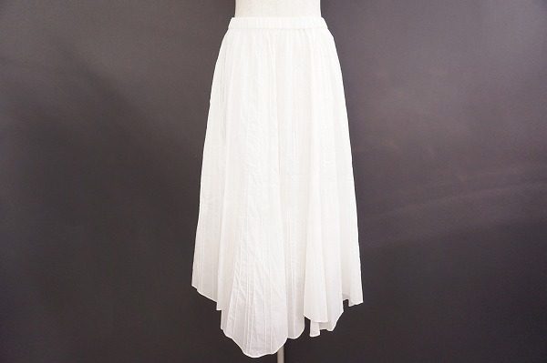 ビーチルックにもぴったり！コーディネートの幅が広がるイッセイミヤケハートのスカートを買取しました