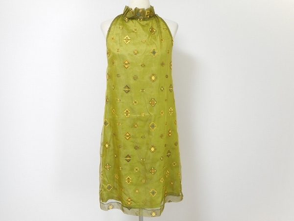 レトロでクラシカル。でも新しい！グレースクラスの個性的なワンピースをお売り頂きました