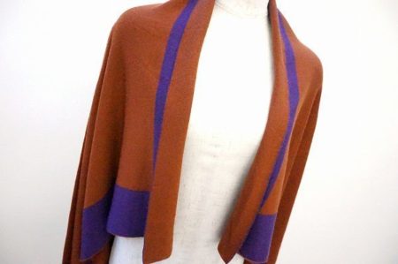 ラインがアクセントのプリーツプリーズのニットカーディガンを買取しました