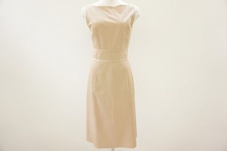 ウエストの切り返しが素敵なフォクシーニューヨークのワンピースを買い取りました。