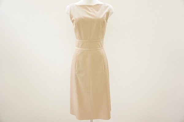 ウエストの切り返しが素敵なフォクシーニューヨークのワンピースを買い取りました。