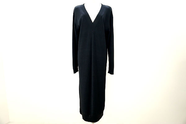 イッセイミヤケのＶネックシルクワンピースを買取しました