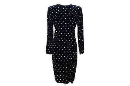 スタイリッシュなエレガントさのあるアクリスのワンピースを買取しました