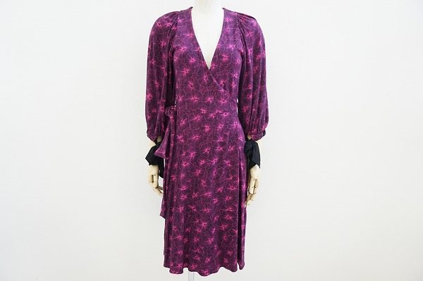 オリジナリティ溢れるカラーリングとプリント遣いが人気のウンガロ