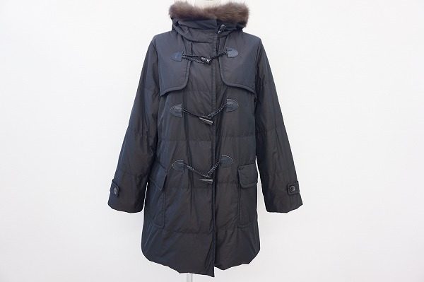 リアルファーがラグジュアリーさをプラスしたヨシエイナバのダウンコートをお売り頂きました