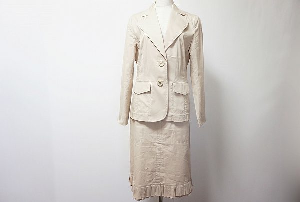 レディライクで上品なソニアリキエルのスーツを買い取りしました