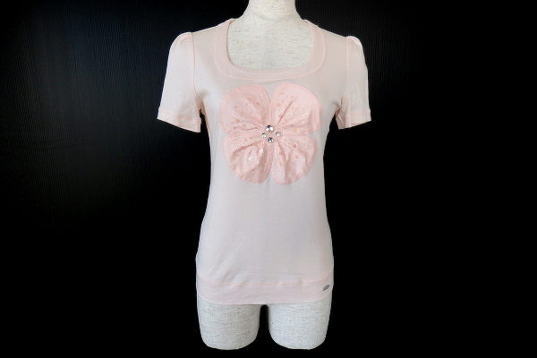 大判の花ディティールが可憐なトゥービーシックのカットソーを買い取りしました