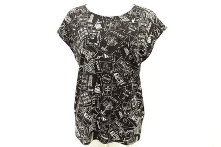 ポップならくがき柄が素敵なピッコーネのカットソーを買い取りました